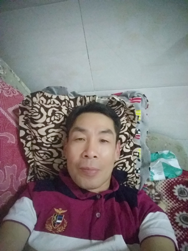 随缘的第一张照片--湖南中老年相亲网
