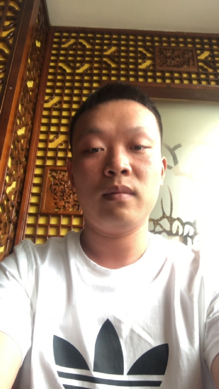 唐子龙的第一张照片--湖南中老年相亲网