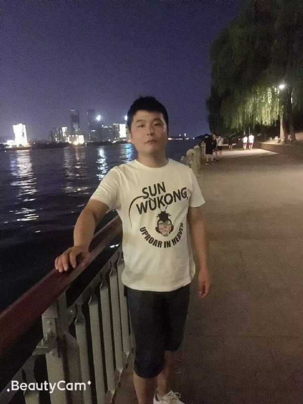 古月的第一张照片--湖南中老年相亲网