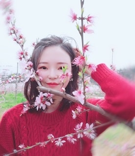 小桌子的第一张照片--湖南中老年相亲网
