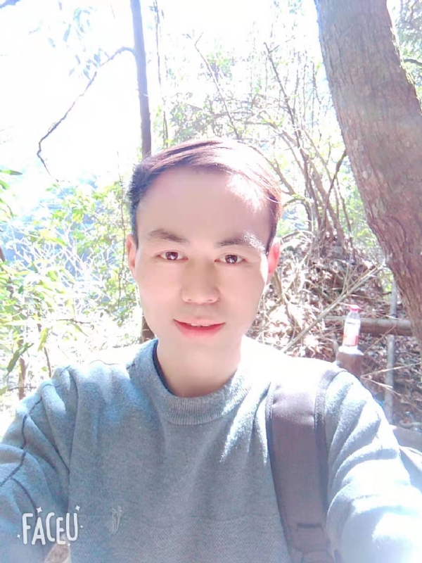 阿龙的第一张照片--湖南中老年相亲网