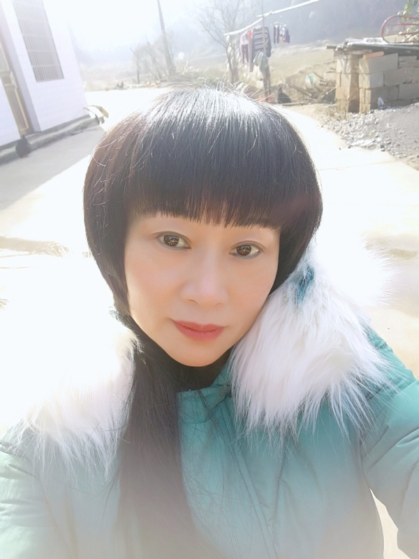 金鱼儿的第一张照片--湖南中老年相亲网