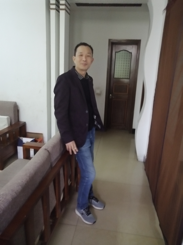 相亲相爱的第一张照片--湖南中老年相亲网