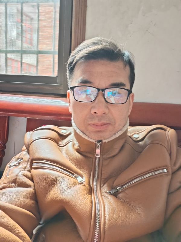 弹簧的第一张照片--湖南中老年相亲网